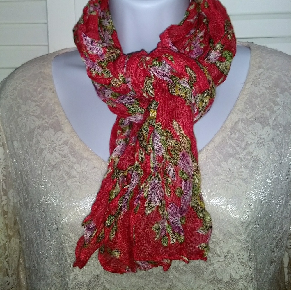 Floral crinkle cotton scarf! 62 x 18 (stretched)